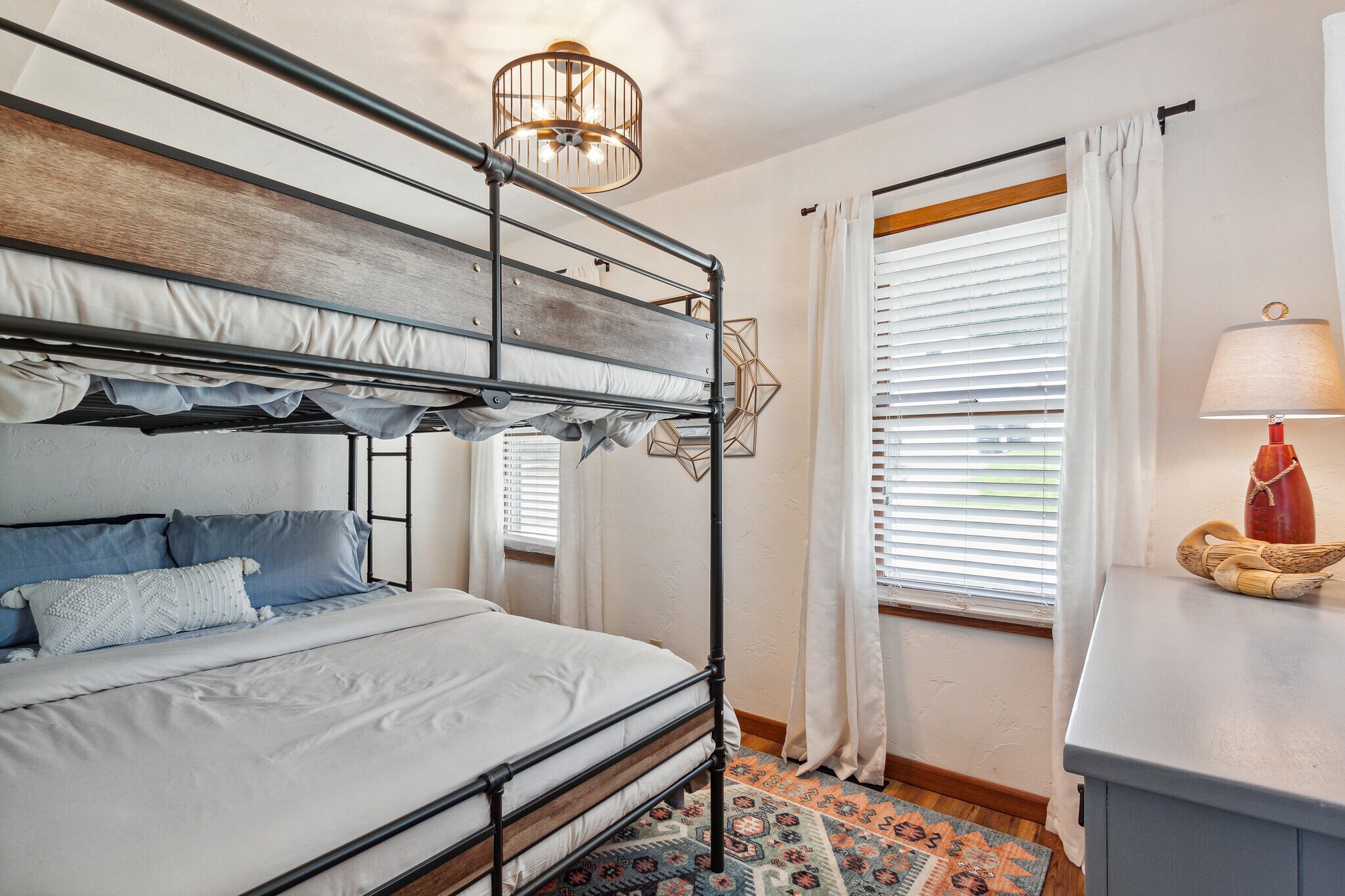 Building Photo - 240 Koshkonong Dr