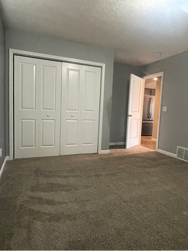 Building Photo - 2304 W George St