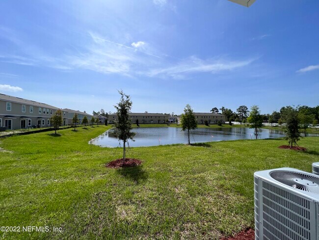 Building Photo - 12781 Veterans Ct