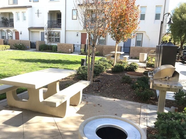 Building Photo - Beautiful 4 Bedroom Condominium with Attached Garage Located in Gated Community of Eastvale