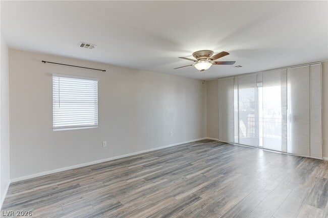 Building Photo - 860 Viento Del Montagna Ave