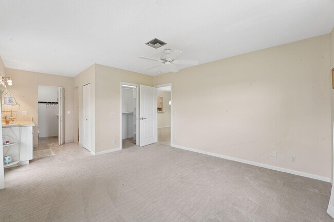 Building Photo - 1080 Mahogany Way