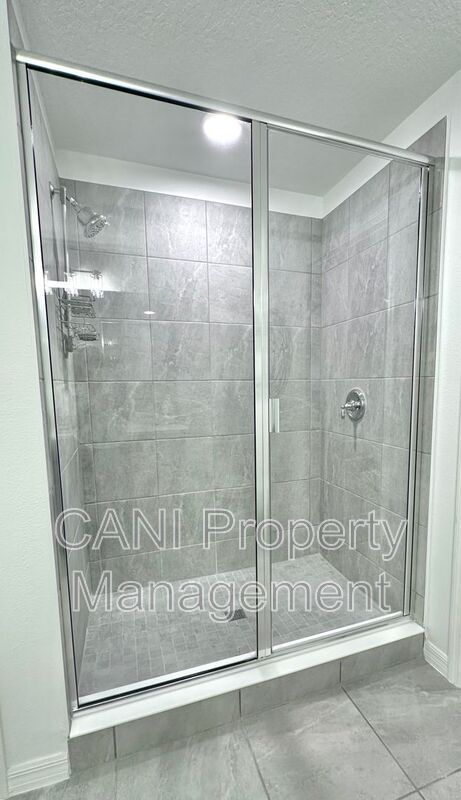 Building Photo - 17691 Passionflower Cir