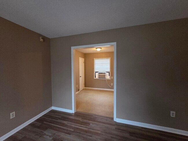 Building Photo - 2192 Lisa Ave