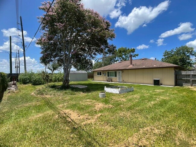 Building Photo - 13507 Chipman Glen Dr