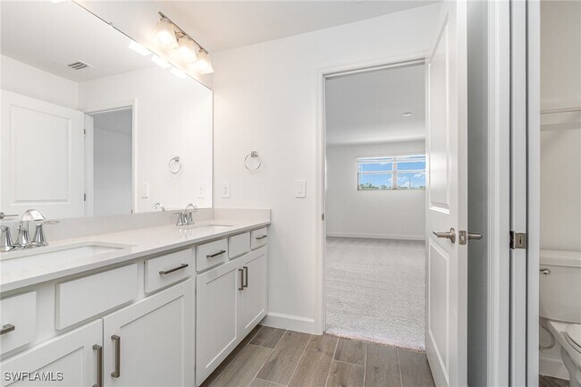 Building Photo - 10849 Timber Creek Dr