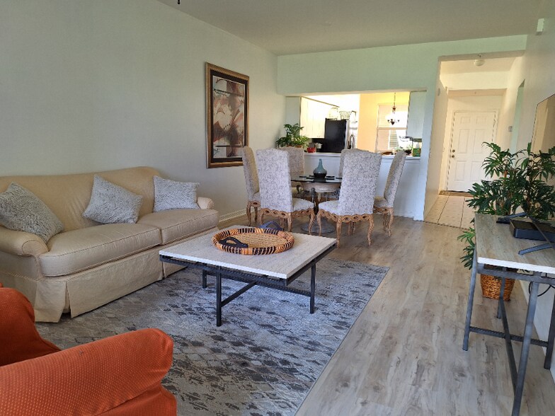 Building Photo - 21340 Lancaster Run