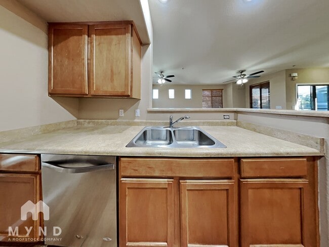 Building Photo - 2401 E Rio Salado Pkwy