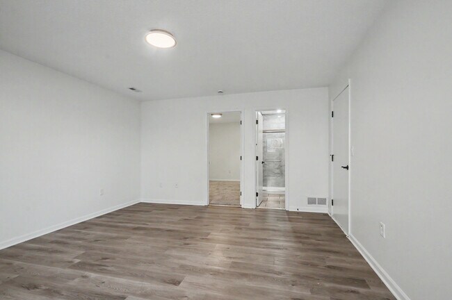 Building Photo - 3412 Augusta Dr