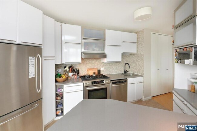 Building Photo - 7000 JFK Blvd E