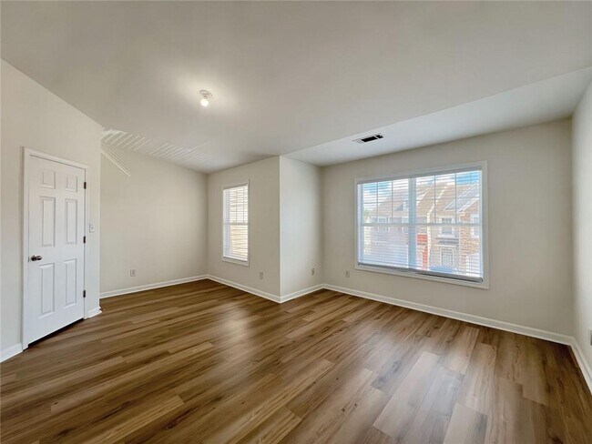 Building Photo - 2196 Executive Dr N