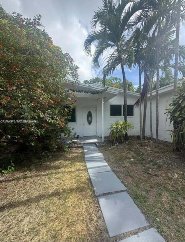 Building Photo - 2823 Polk St