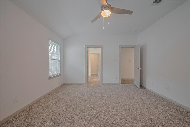 Building Photo - 12715 Basinghall Ln