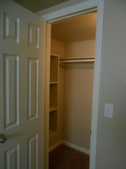 Building Photo - 3918 Goodnight Ave