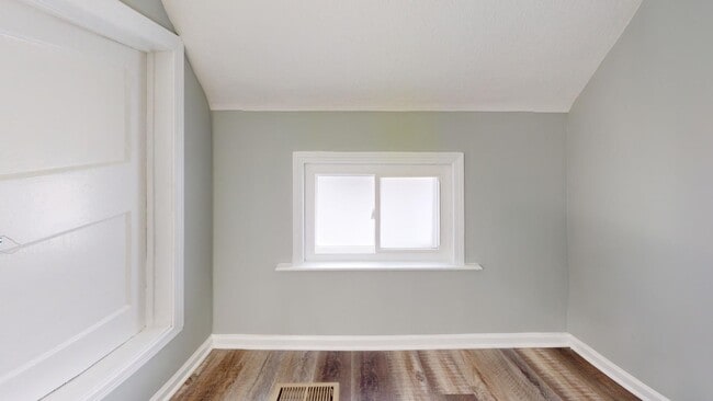 Building Photo - Stockyards Area - 3 Bedroom - 2 Bath Single Family Home