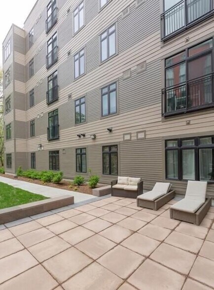 Building Photo - 1501 Commonwealth Ave