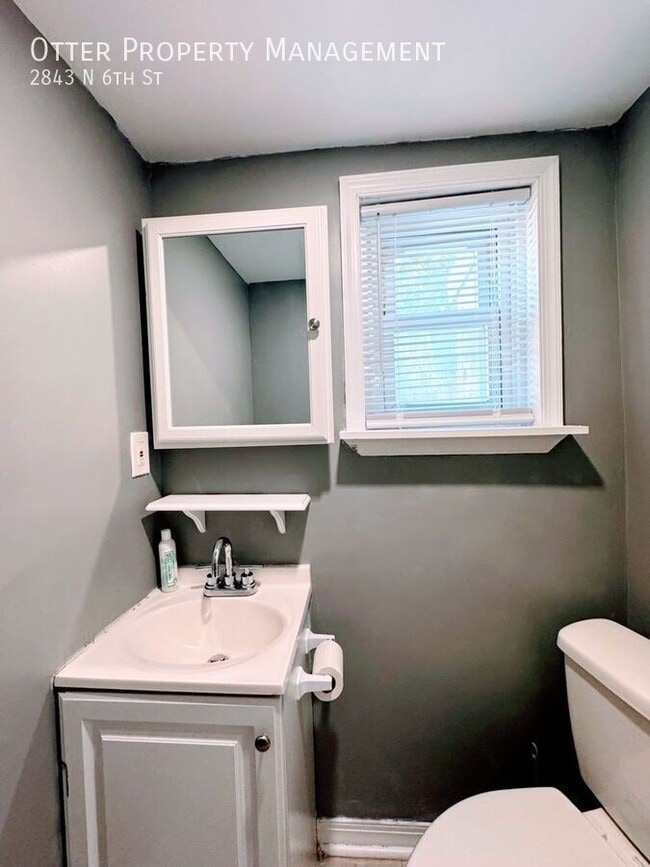 Building Photo - 2843 N 6th St