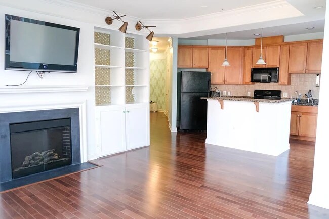 Building Photo - 1451 Belmont St NW