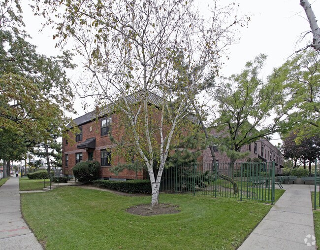 121-16 - 121-46 Farmers Blvd - 121-16-121-46 Farmers Blvd