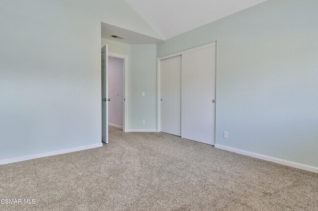 Building Photo - 4590 Fern Valley Ct