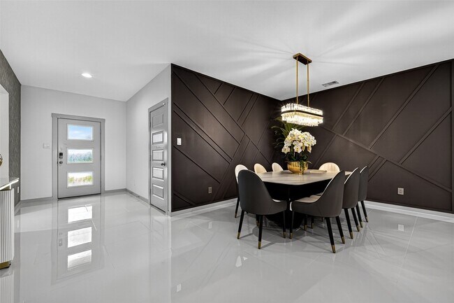 Building Photo - 31410 Hexan Hts Ln