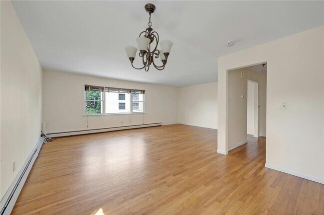 Building Photo - 126 Fisher Ave