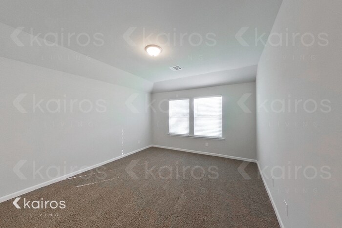 Building Photo - 11480 Brookwood Dr