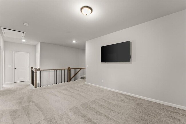 Building Photo - 4656 Silver Oak Dr SW