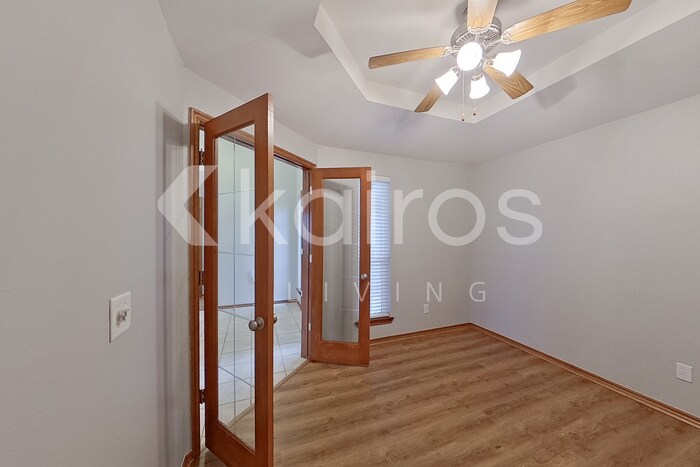 Building Photo - 529 Loyd Ln