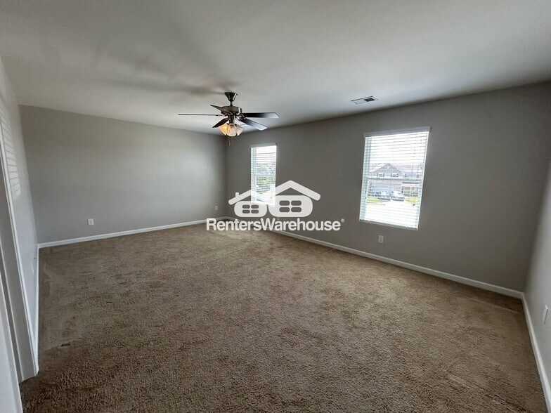 Building Photo - 665 Waterstone Dr