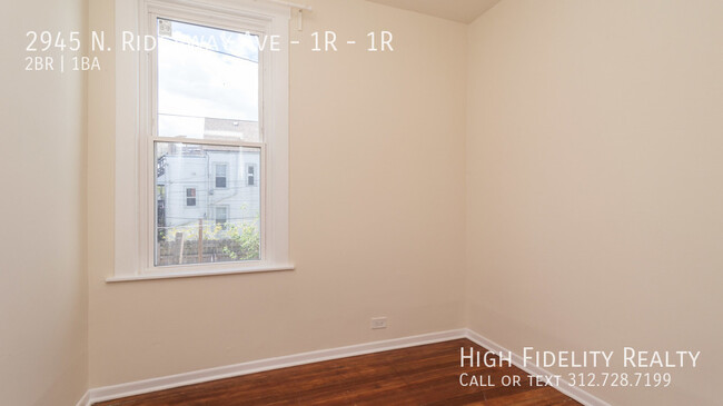 Building Photo - 2945 N Ridgeway Ave