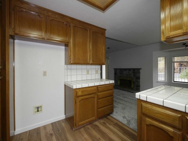 Building Photo - 110 Detert Ln