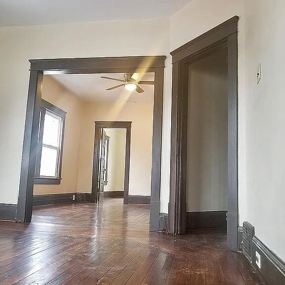 Primary Photo - 339 E South St