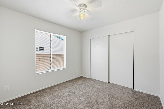 Building Photo - 10008 E Moonstruck Way