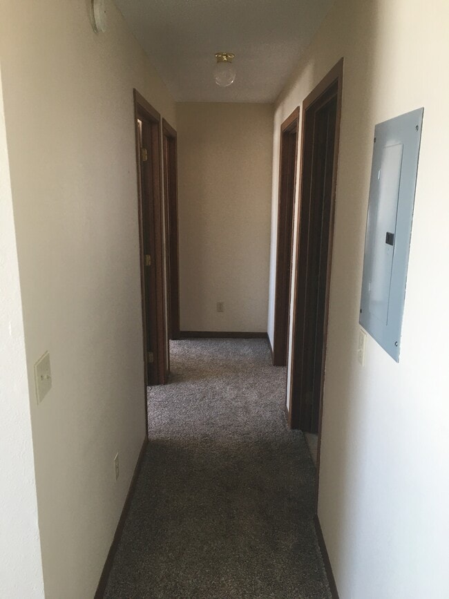 Building Photo - Kaeding Apartments - 337
