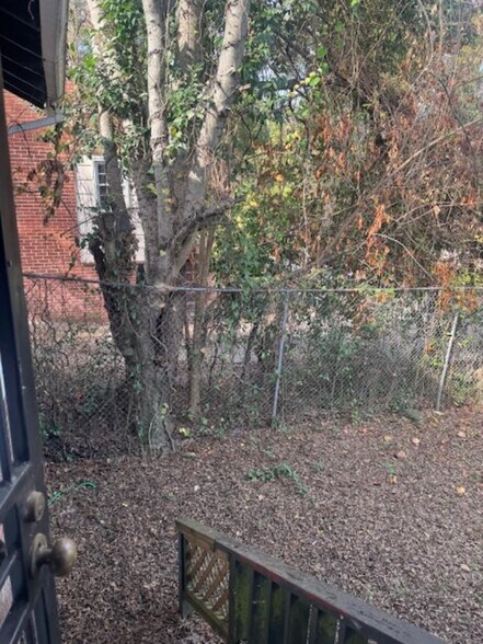 Building Photo - 2229 8th St