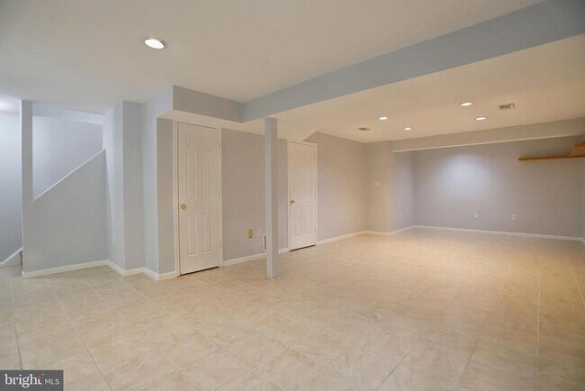 Building Photo - 1209 Merton Trail