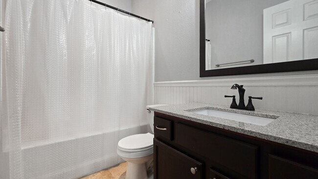 Building Photo - Clean and Cozy home in desirable Palm Valley!
