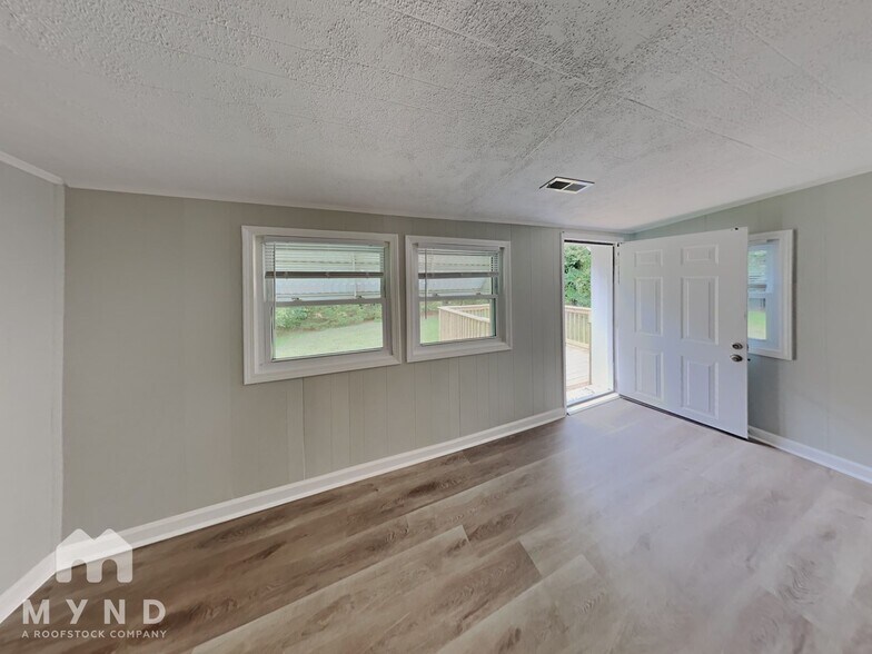 Building Photo - 5520 Kool Springs Dr