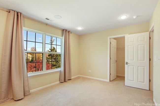 Building Photo - 188 N Cornerstone Dr