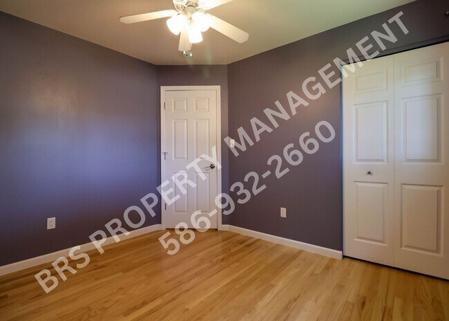 Building Photo - Charming 3 Bedroom 1.5 Bathroom Ranch.