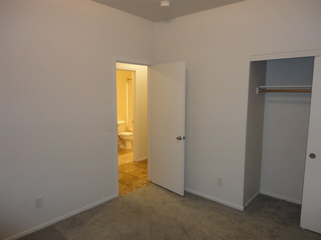 Building Photo - 6208 Morning Wing Dr