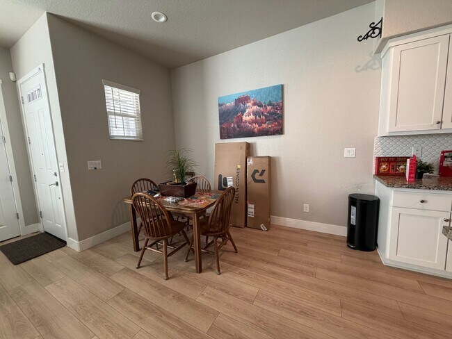 Building Photo - Pre-Lease Now for July 2026 Move-In – Stylish 3BR Townhome in Gated West Sacramento Community