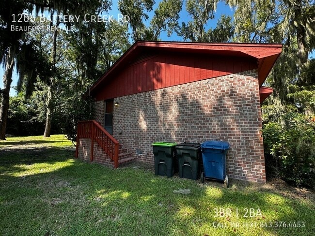 Building Photo - 1206 Battery Creek Rd
