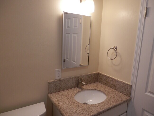 Building Photo - 11913 Culver Blvd