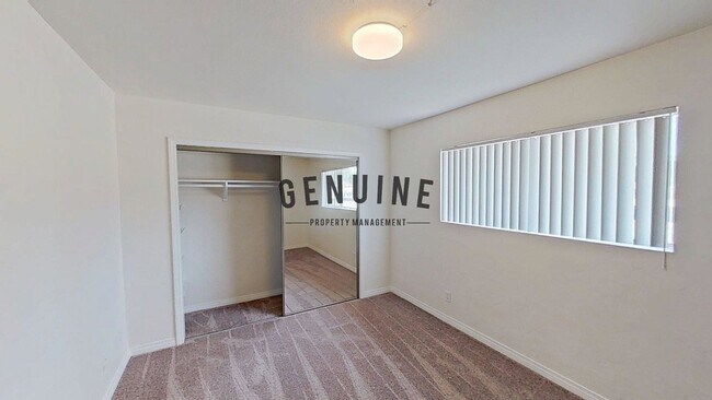 Building Photo - $500 off 1st Month! Beautiful 2 Bedroom in...
