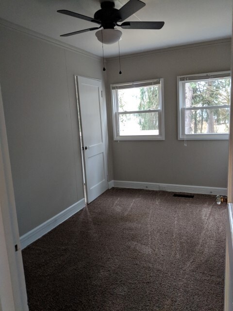 Primary Photo - 210 E 11th St