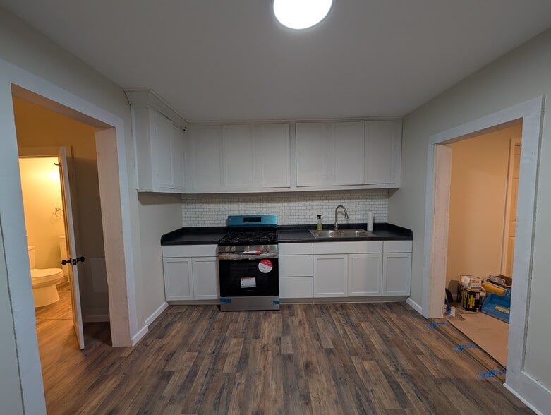 Building Photo - 37 Congress St