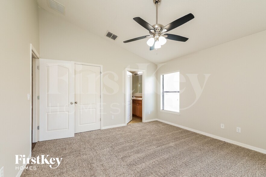 Building Photo - 2708 Eagle Cliff Dr
