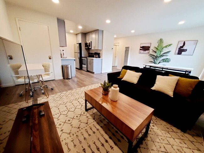Primary Photo - Middlefield Apartments